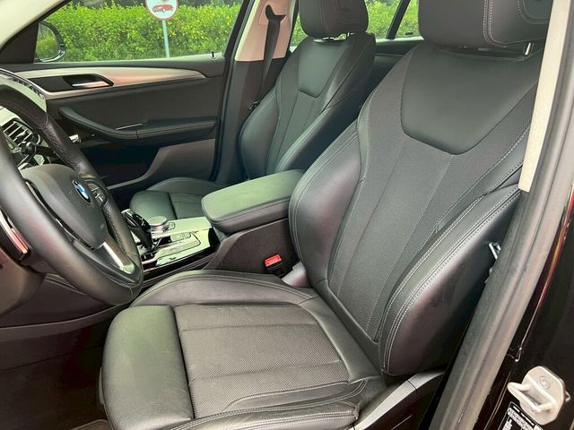BMW寶馬 X4 XDRIVE20I  第5張相片