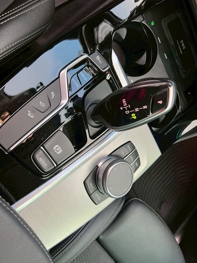 BMW寶馬 X4 XDRIVE20I  第10張相片