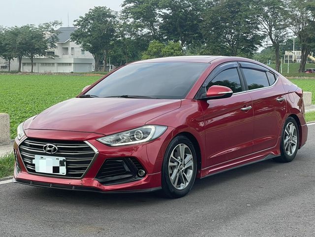 HYUNDAI現代 ELANTRA  第1張相片