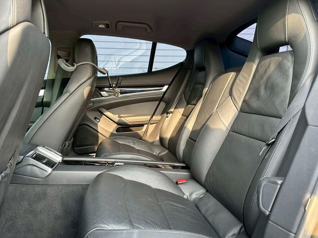 PORSCHE保時捷 PANAMERA  第6張相片