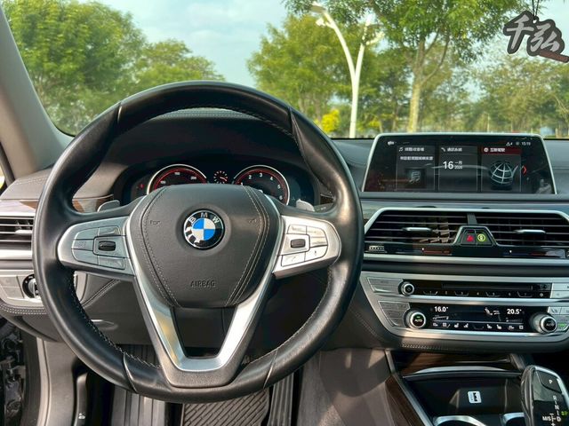 BMW寶馬 730I  第11張相片