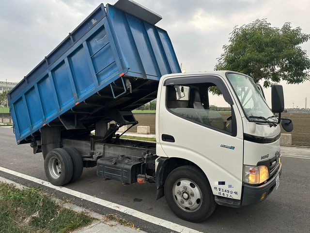 HINO日野 300  第5張相片