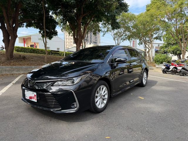 TOYOTA豐田 ALTIS  第1張相片
