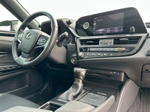 LEXUS凌志 ES200  第12張相片