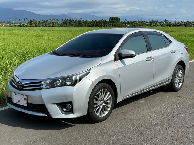 TOYOTA豐田 ALTIS  第1張相片