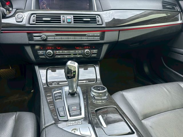 BMW寶馬 520I  第12張相片