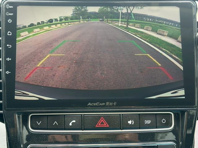 MITSUBISHI三菱 GRAND LANCER  第9張相片