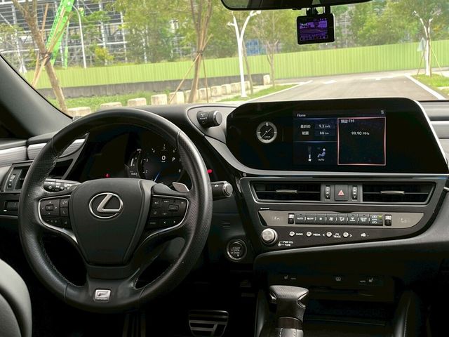 LEXUS凌志 ES250  第9張相片