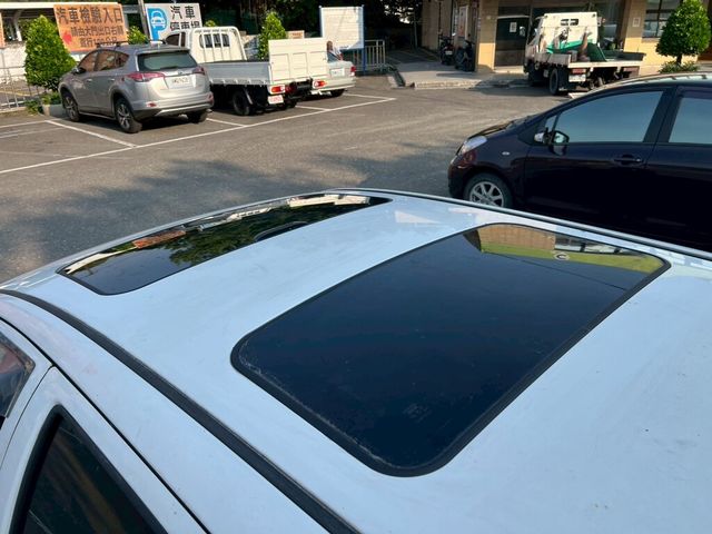 TOYOTA豐田 WISH  第3張相片