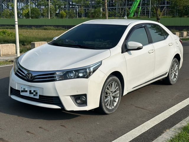 TOYOTA豐田 ALTIS  第1張相片