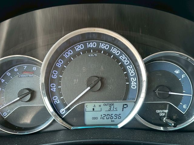 TOYOTA豐田 ALTIS  第4張相片