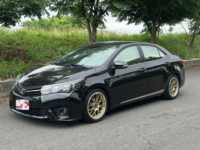 TOYOTA豐田 ALTIS  第1張相片