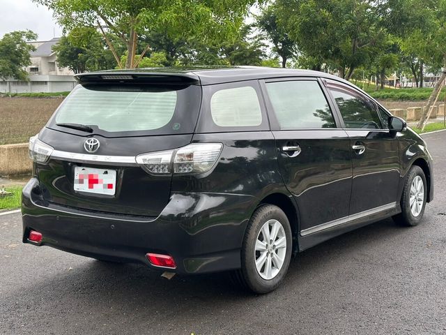 TOYOTA豐田 WISH  第3張相片