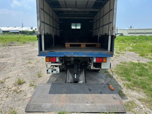 ISUZU五十鈴 ELF  第4張相片