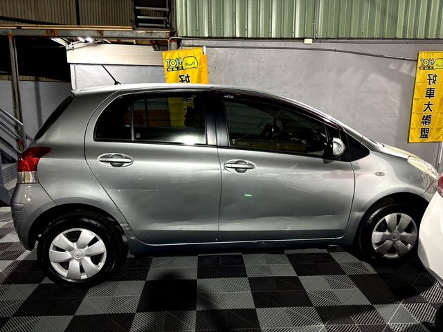 TOYOTA豐田 YARIS  第2張相片