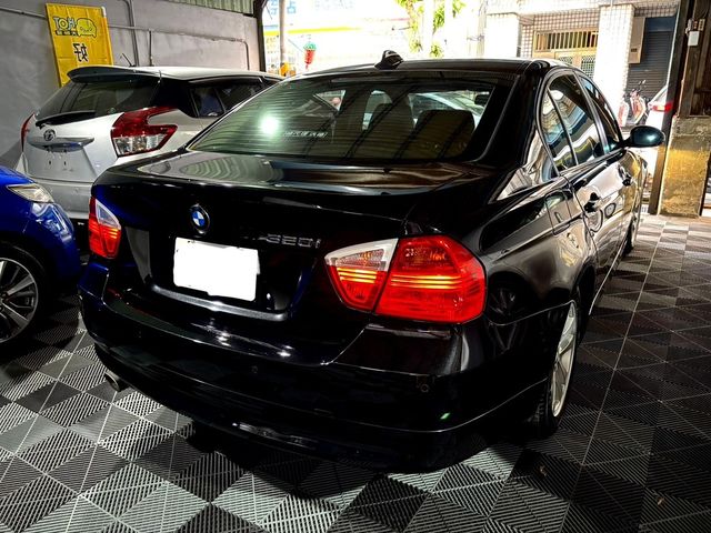 BMW寶馬 320I LCI  第5張相片