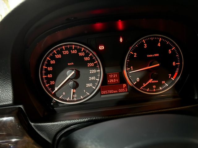BMW寶馬 320I LCI  第9張相片
