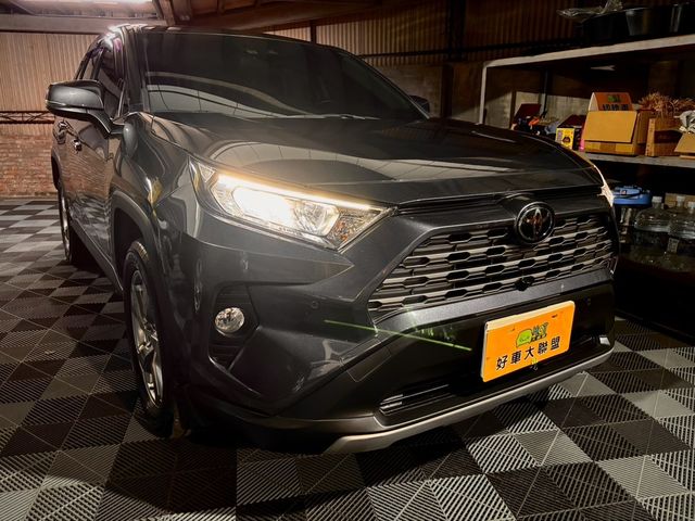TOYOTA豐田 RAV4  第3張相片