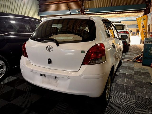 TOYOTA豐田 YARIS  第2張相片