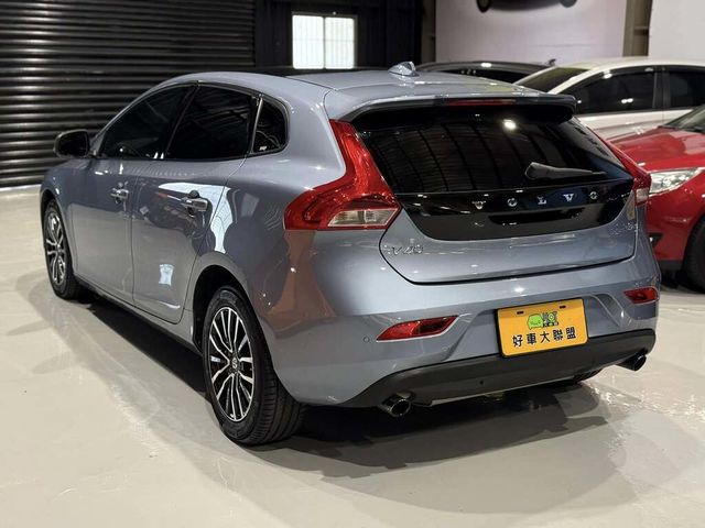 VOLVO富豪 V40  第9張相片