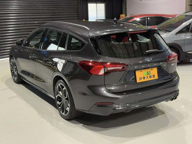 FORD福特 FOCUS WAGON  第8張相片