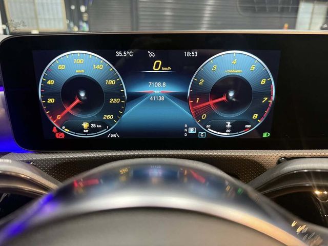 M-BENZ賓士 CLA250  第4張相片