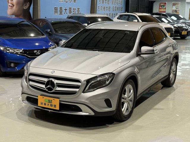 M-BENZ賓士 GLA200  第1張相片