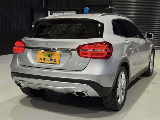M-BENZ賓士 GLA200  第10張相片