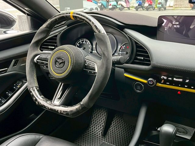MAZDA馬自達 MAZDA 3  第16張相片