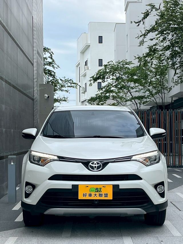 TOYOTA豐田 RAV4  第2張相片