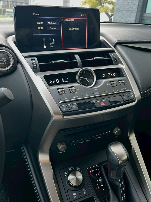 LEXUS凌志 NX300  第7張相片