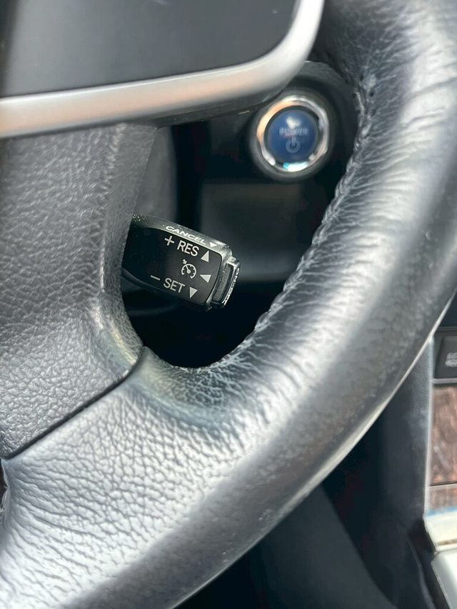 TOYOTA豐田 CAMRY HYBRID  第4張相片