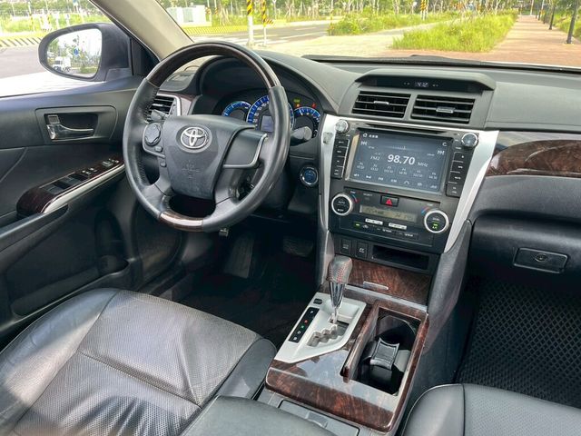 TOYOTA豐田 CAMRY HYBRID  第9張相片