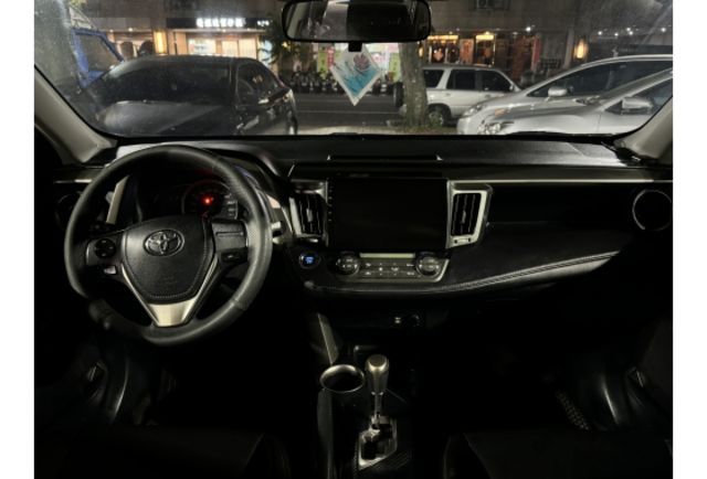 2014 RAV4 2.0 黑 認證車 E版有ikey  第6張相片