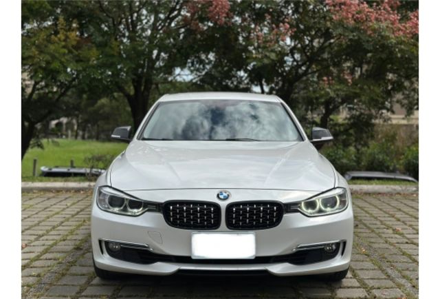 2014 320i 無待修 認證車鏈條已更換  第1張相片