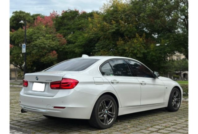 2014 320i 無待修 認證車鏈條已更換  第6張相片