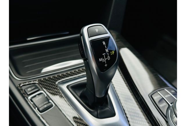 2014 320i 無待修 認證車鏈條已更換  第12張相片