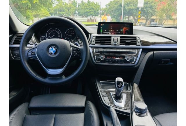 2014 320i 無待修 認證車鏈條已更換  第16張相片