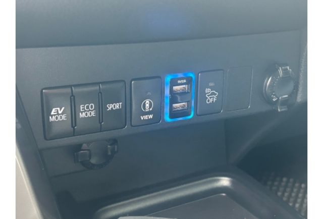 2017 Toyota Rav4  油電 認證車 無待修 跑11萬  第6張相片