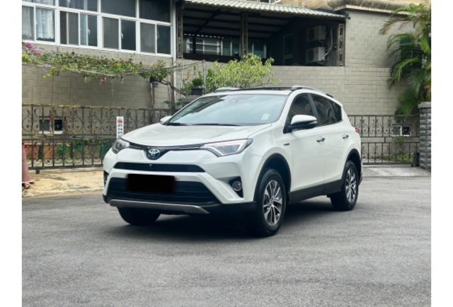 2017 Toyota Rav4  油電 認證車 無待修 跑11萬  第7張相片