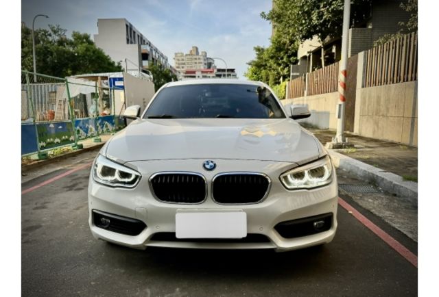 2017 BMW 118i 後驅小鋼炮 認證車  第2張相片