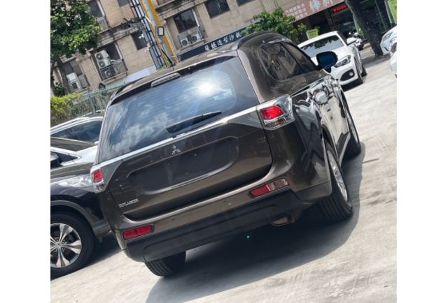 2015 Outlander  2.4  第2張相片