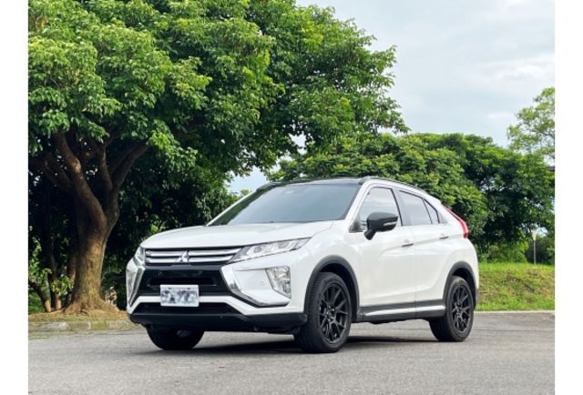 2020  Eclipse cross 4wd白 認證車 ☎️0981683647  第2張相片