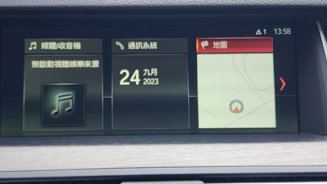 ✅️M版鋁圈 ✅️HID頭燈 ✅️KeyGo ✅️Harman/Kardon音響✅️6WB液晶儀表板✅ID6多媒體系統  第14張相片