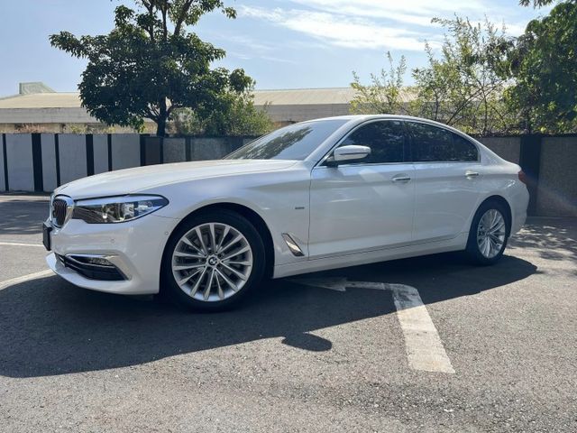 Luxury版本  第1張相片
