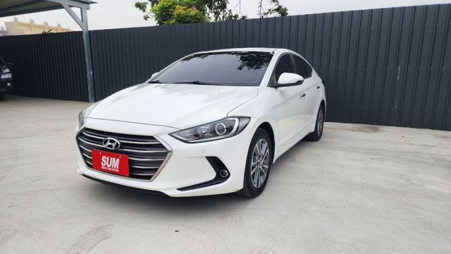 GLS版本/一手車/I KEY/雙區恆溫/衛星導航/倒車攝影/藍芽音樂  第1張相片