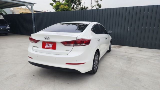 GLS版本/一手車/I KEY/雙區恆溫/衛星導航/倒車攝影/藍芽音樂  第4張相片