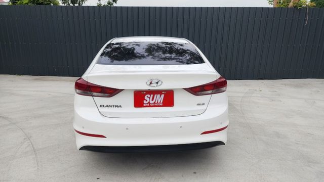 GLS版本/一手車/I KEY/雙區恆溫/衛星導航/倒車攝影/藍芽音樂  第6張相片