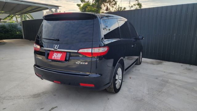 市場CP值最高七人座/旗艦版/HID頭燈//I KEY/車道偏離警示/雙電動側滑門/後座螢幕影音/360環景  第5張相片