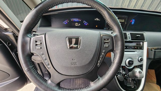 市場CP值最高七人座/旗艦版/HID頭燈//I KEY/車道偏離警示/雙電動側滑門/後座螢幕影音/360環景  第9張相片